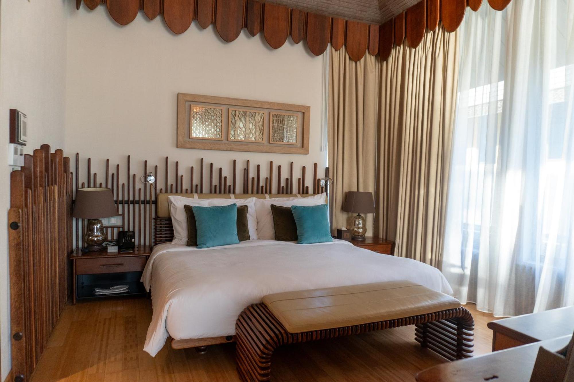 Palavra Resort Manama Exterior photo A bedroom at the hotel